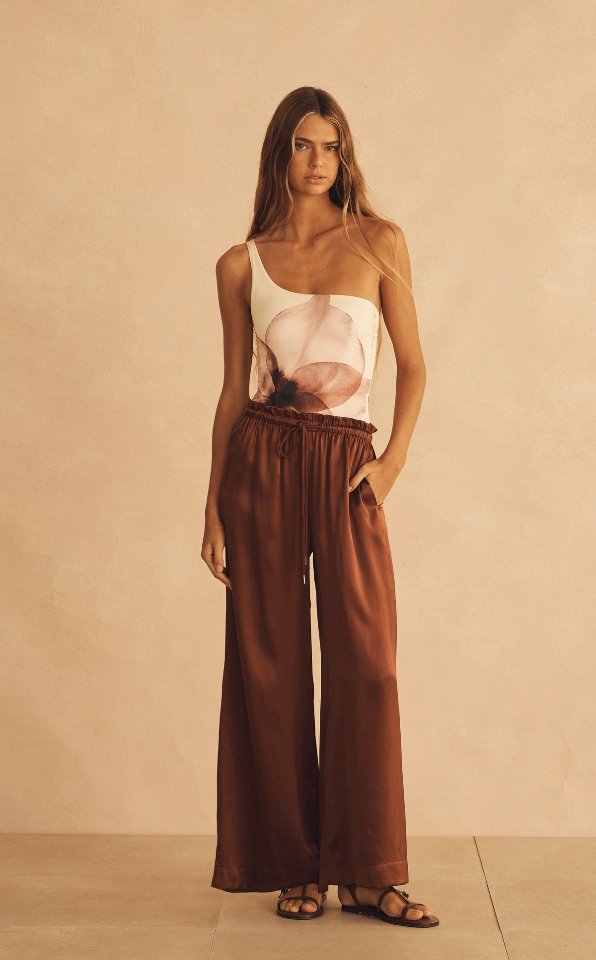 Detail of ROMA DI SERA Silk Gathered Wide Leg Pant