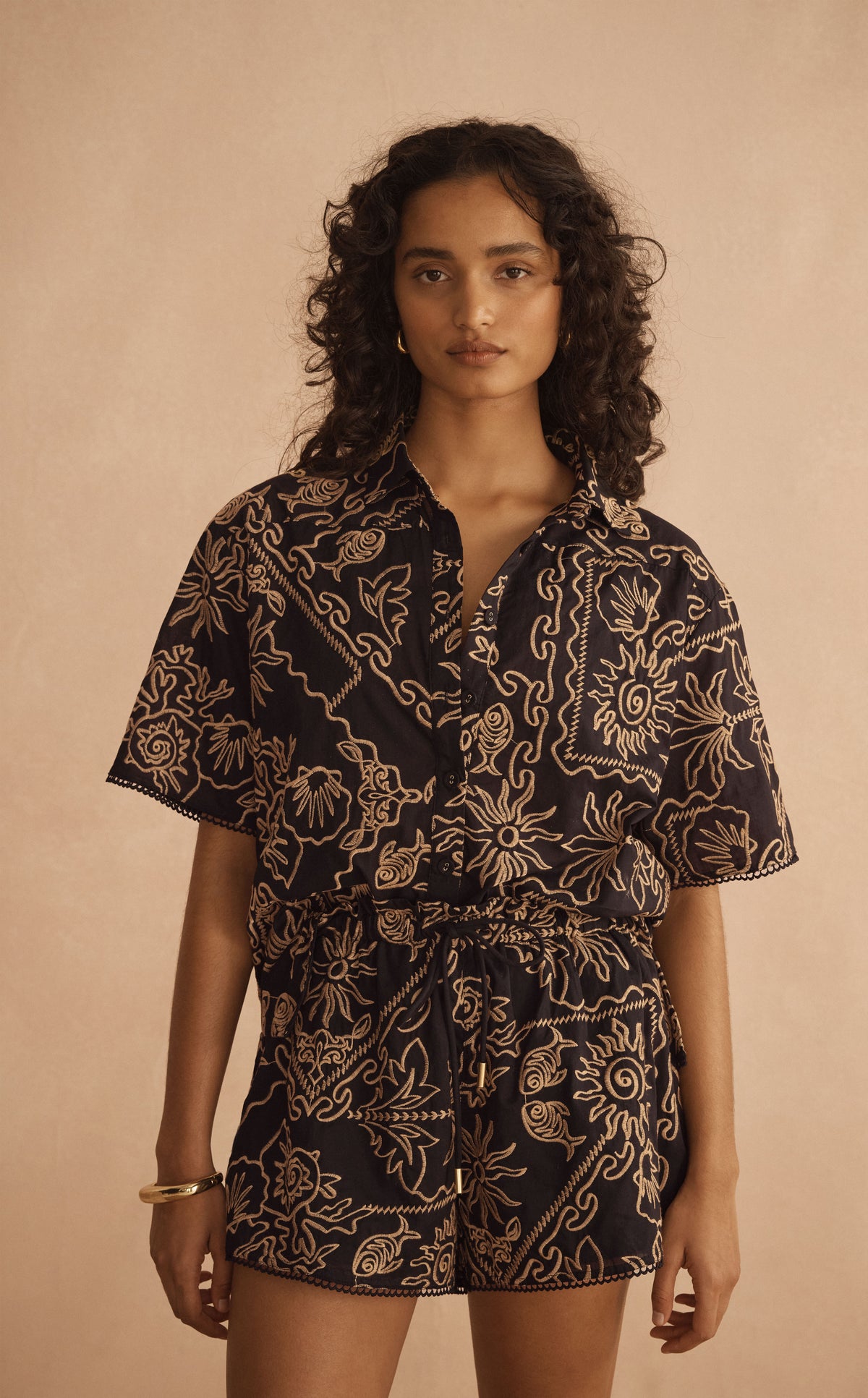 The look: INTARSIO Embroidered Drawstring Short